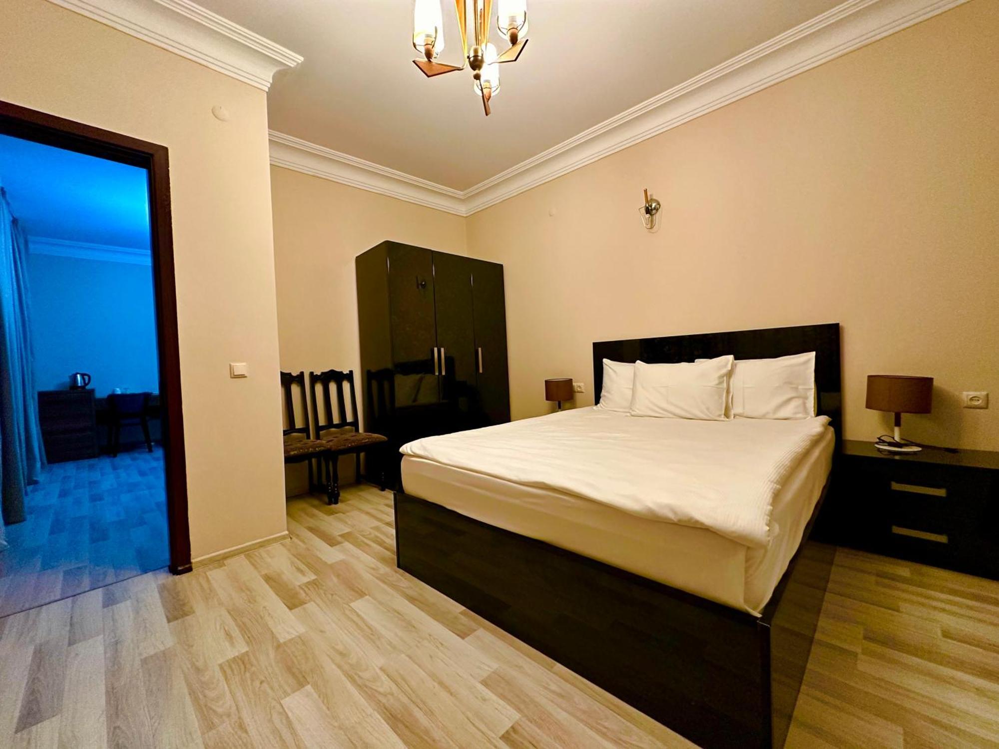 Hotel Tsereteli Batumi Eksteriør bilde