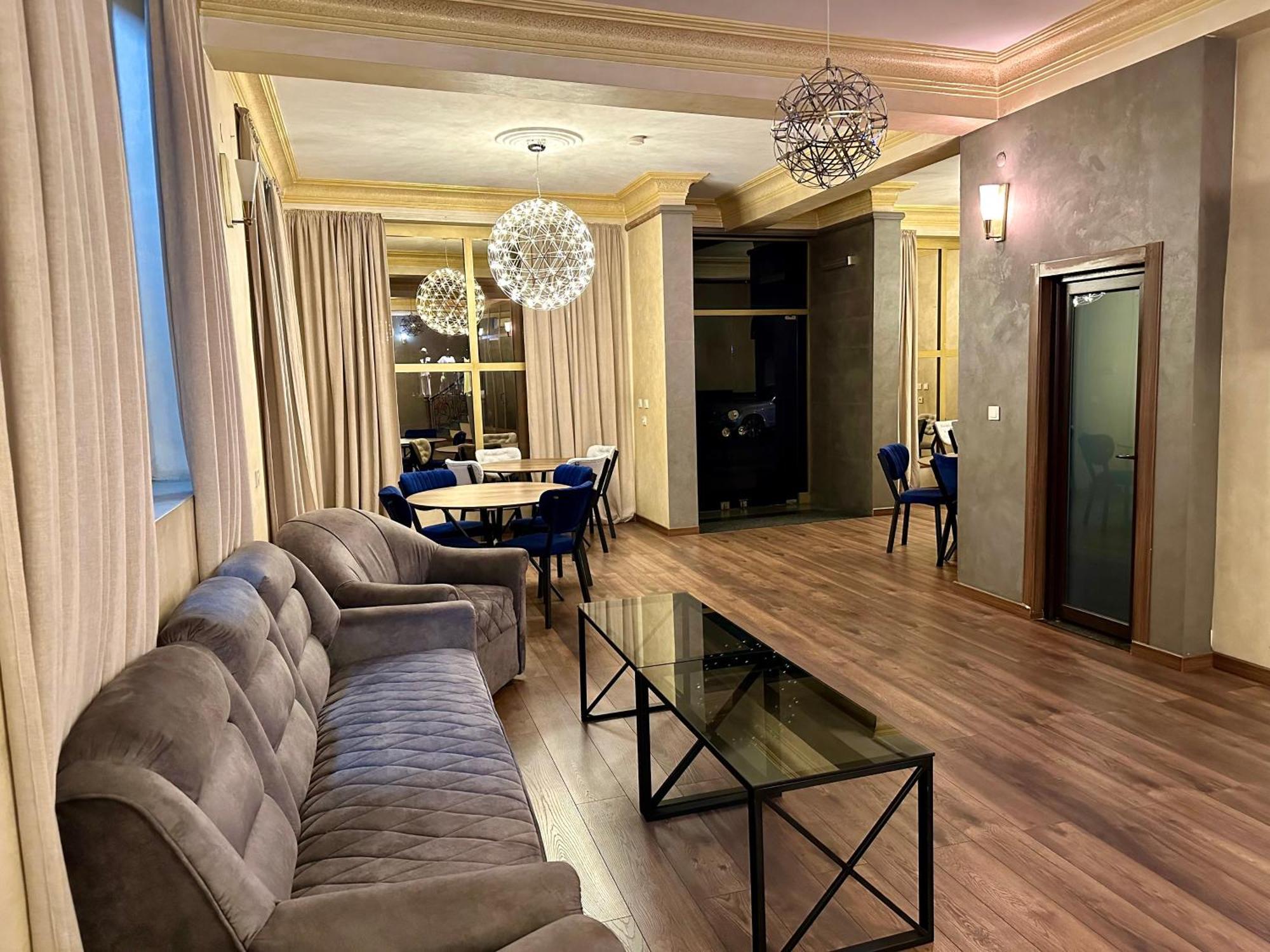 Hotel Tsereteli Batumi Eksteriør bilde