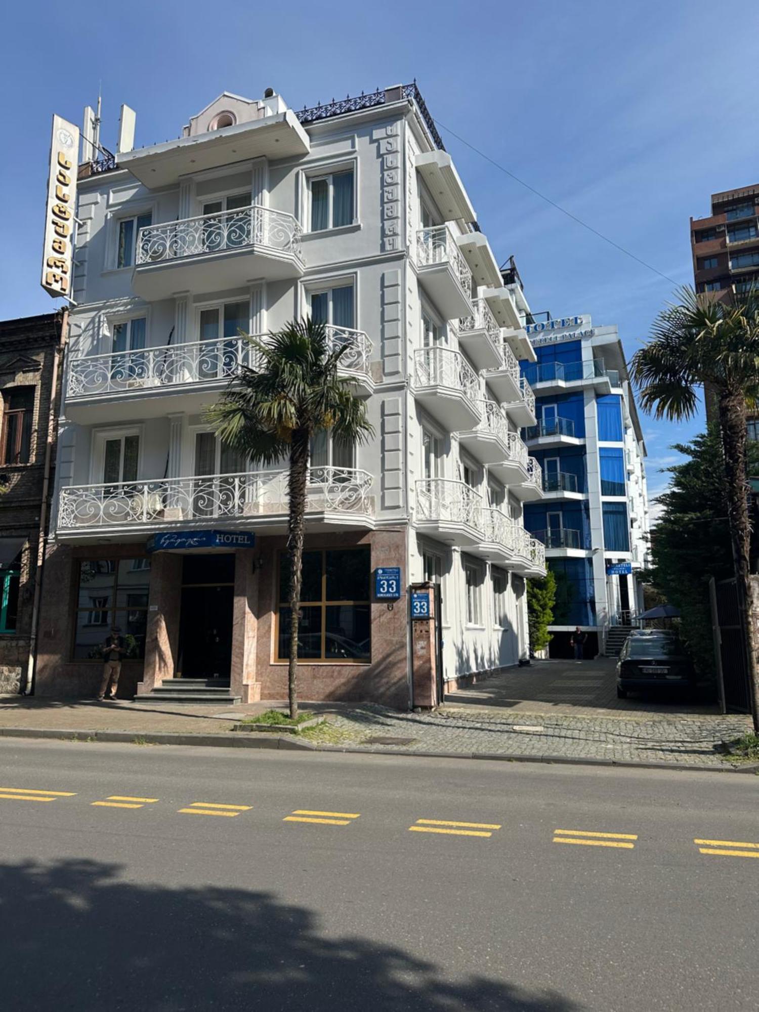 Hotel Tsereteli Batumi Eksteriør bilde